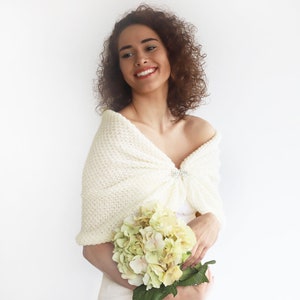 Ivory wedding wrap, white bridal shawl, cover up, wedding bolero, Ivory shrug, knitted capelet, bridal cape, bridesmaid shawl, plus size too image 2