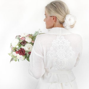 Ivory Wedding Jacket Ivory Knitted Capelet Bridal Cape Wedding Wrap Bridal Shawl Cover Up Bridesmaid Jacket Ivory Bolero with Lace Applique