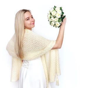Mohair ivory wedding wrap, chunky bridal shawl, bridal cover up, wedding bolero, knitted white shawl for winter wedding, plus size too