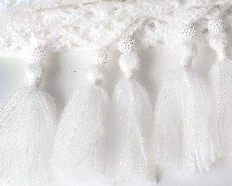 Ivory or White Bridal Shawl Wedding Crochet Wrap Bridal Cover Up Shoulder Scarf Wedding Bolero Crochet Capelet Bridal Cape Bridesmaid Shawl