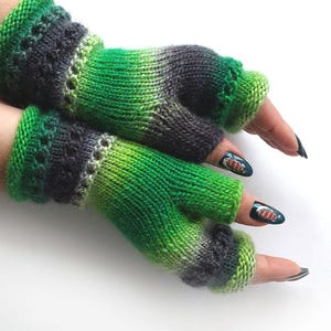Black Finger Gradient Gloves - Etsy