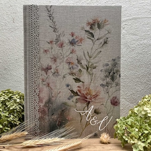 Album fotografico/libro degli ospiti/libro fotografico in lino personalizzato "Dreamy Petals" - con illustrazione disegnata a mano, iniziali incluse!
