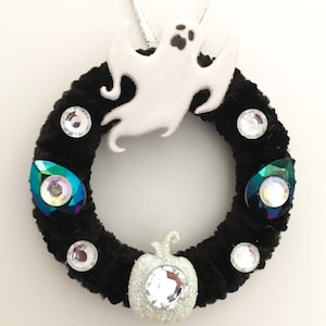 Ghost Ornament, White Pumpkin Miniature Wreath, Halloween Miniwreath, Fall Decor