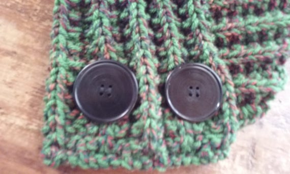 Scarf Neck Warmer Green Yellow Red Varigated 2 Buttons Lightweight Rib Pattern Handmade Knit Item 1145 Scarf Neck Warmer Green Yellow Red Varigated 2 Buttons Lightweight Rib Pattern Handmade Knit Item 1145