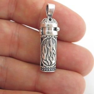 Srebrny wisiorek Mezuzah z Hamsą, zawieszka Mezuza zawiera zwój, solidna próba 925