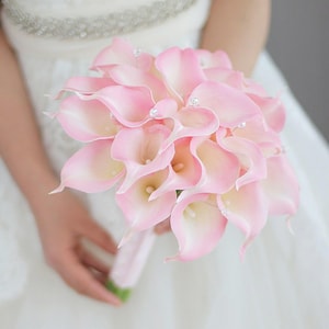 9 inch Calla lily bouquet wedding bridal bouquet Calla lily artificial flower bridesmaid bouquet wedding decoration Water taro bride bouquet
