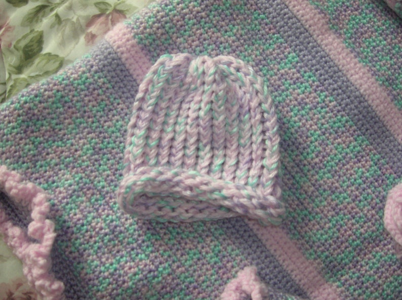- Crocheted Quilt Blanket Throw Blanket Blanket for Girls with Matching Hats Infant and Toddler Size
