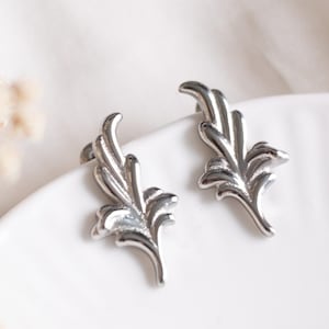 Silver Leaf Stud Earrings Art Deco Earrings Vintage Style Jewelry Dainty Jewelry Gift For Her Classy Minimalistic Earring For Women