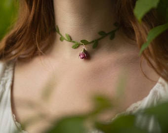 Cottagecore floral necklace fairy garden choker, Fairycore jewelry, necklace with real dried flowers, woodland jewelry for mushroom lovers