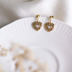 Antique Style Heart Stud Earrings, Gold Hearts Earrings, Vintage Jewelry, Coquette Drop Earrings, Statement Jewelery, Cute Small Ear studs image 3