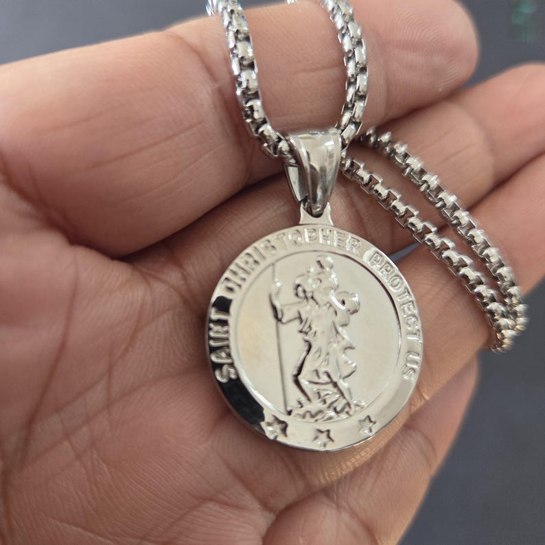 Men's Personalised Saint Christopher Necklace, Engraved Stainless Steel Travel Protection Pendant Necklace, Valentines Gift 画像 5