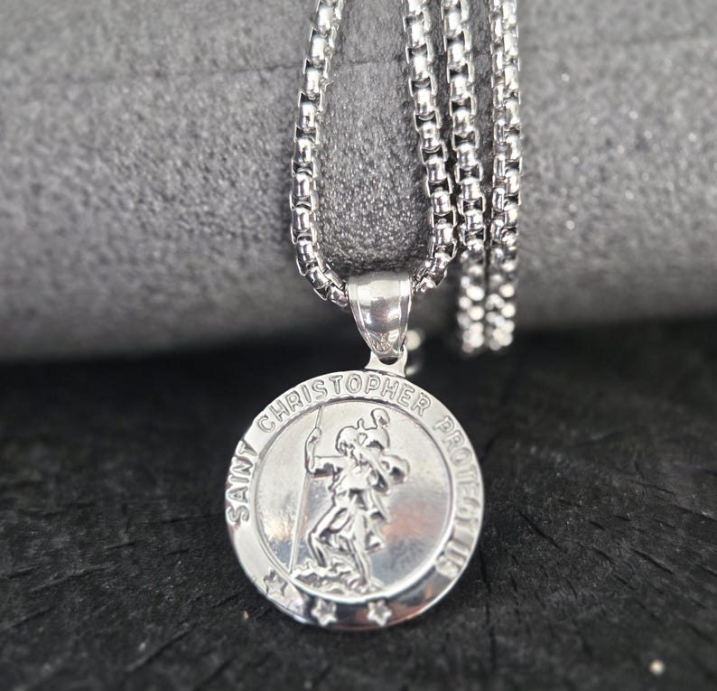 Men's Personalised Saint Christopher Necklace, Engraved Stainless Steel Travel Protection Pendant Necklace, Valentines Gift 画像 3