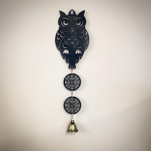 Chime wall decoration: large owl