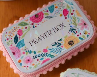 Floral Prayer Box with Cards and Pen, Christian Faith Gift for Women, First Communion, Baptism, Confirmation, Teachers and more.