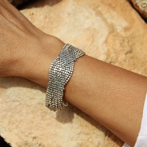 Boho Jewelry para mulheres - Pulseira Boho Gold - Ideias para pulseiras de contas - Pulseira empilhável de latão - Pulseira de ouro para o dia a dia - Pulseira Stack