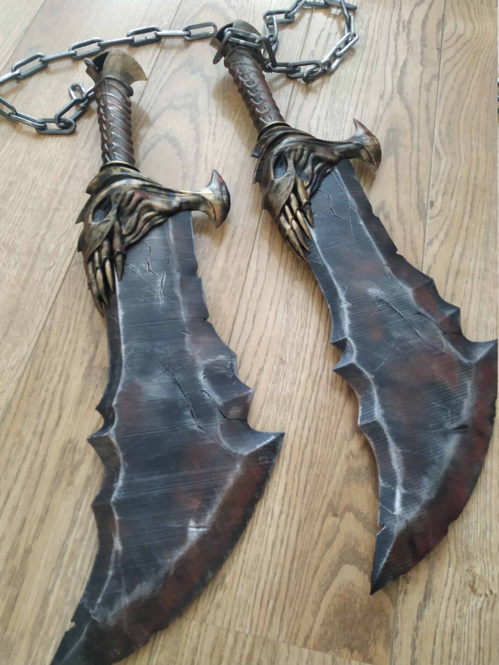 Lames Du Chaos God Of War En Mousse - Double Épée Kratos Avec Chaîne - 44,5 Cm - Jeu Et Cosplay