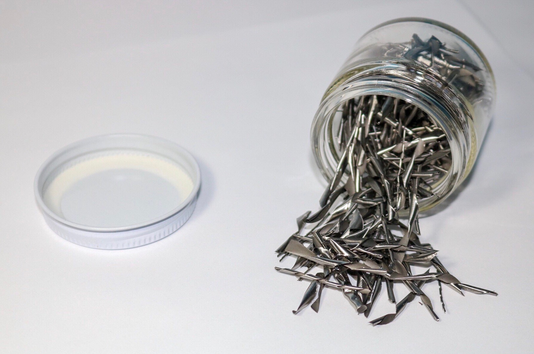 Los pros y los contras de los anillos de titanio | Joyeros Vansweden, image size:1789x1187