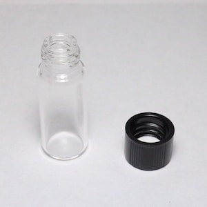 1.8ml Clear Borosilicate Glass Vial with Screw Top Cap – 12x32mm, 8-425 Thread Small Bottle
