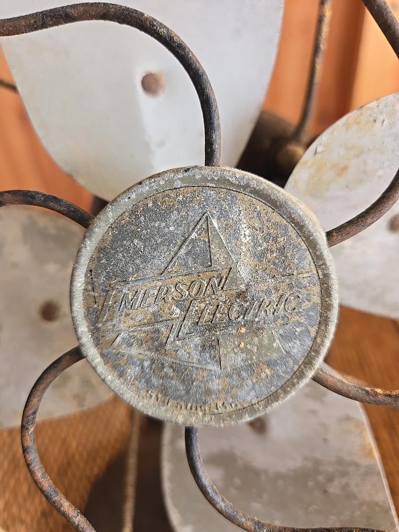 Antique Fan Emerson Electric 2450-D 4 Blade Vintage Desk Fan 10" image 2