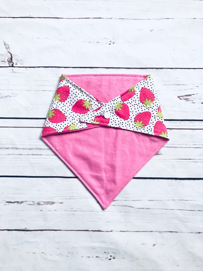 Strawberry Bib For Girl Strawberry Baby gift Canada Strawberry Baby Bandana Bibs Strawberries Baby Bib Pink Drool Bib
