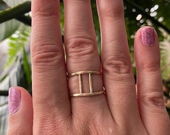 14 Karat Gold Fill Double Band Bar Ring - Minimalist Gold Ring - Simple 14K Gold Ring - Gold Stacking Ring - Hammered Gold Ring - Gold Band