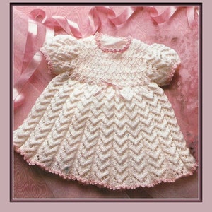 PDF Baby Kleid Strickanleitung mit gesmokter Passe kurzärmelig 16-22&quot; DK 651