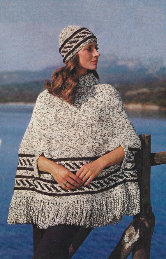 Poncho pour femme PDF Patron de tricot avec bonnet Grosse laine 32