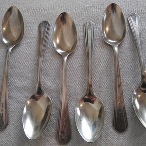 Wm. Rogers & Son Antique US Silver-Plated Flatware Royal for