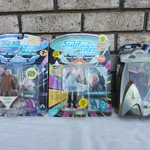 3 vintage Star Trek Factory Sealed figurines