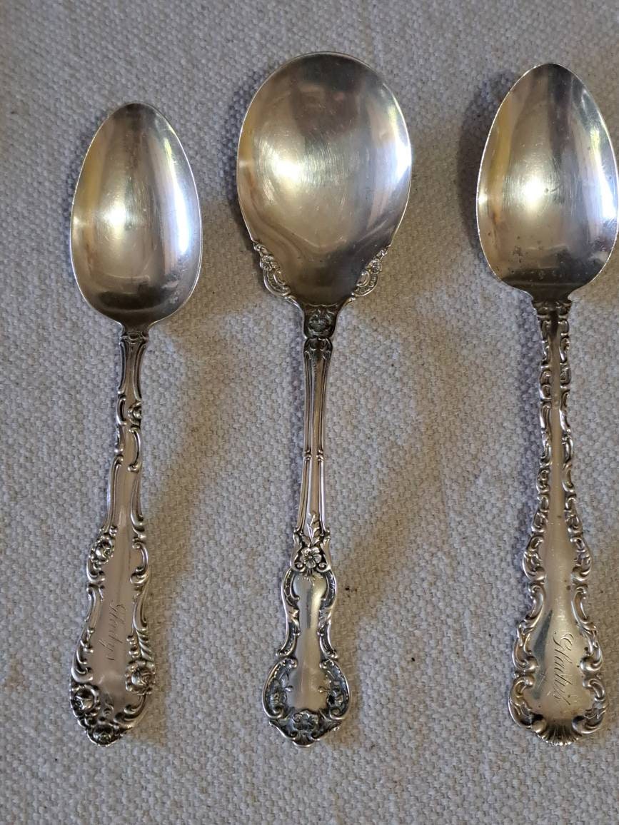 純銀製スプーン３本　アンティーク 1891年製アメリカンシルバーカンパニー製スプーン3本 - Etsy 日本