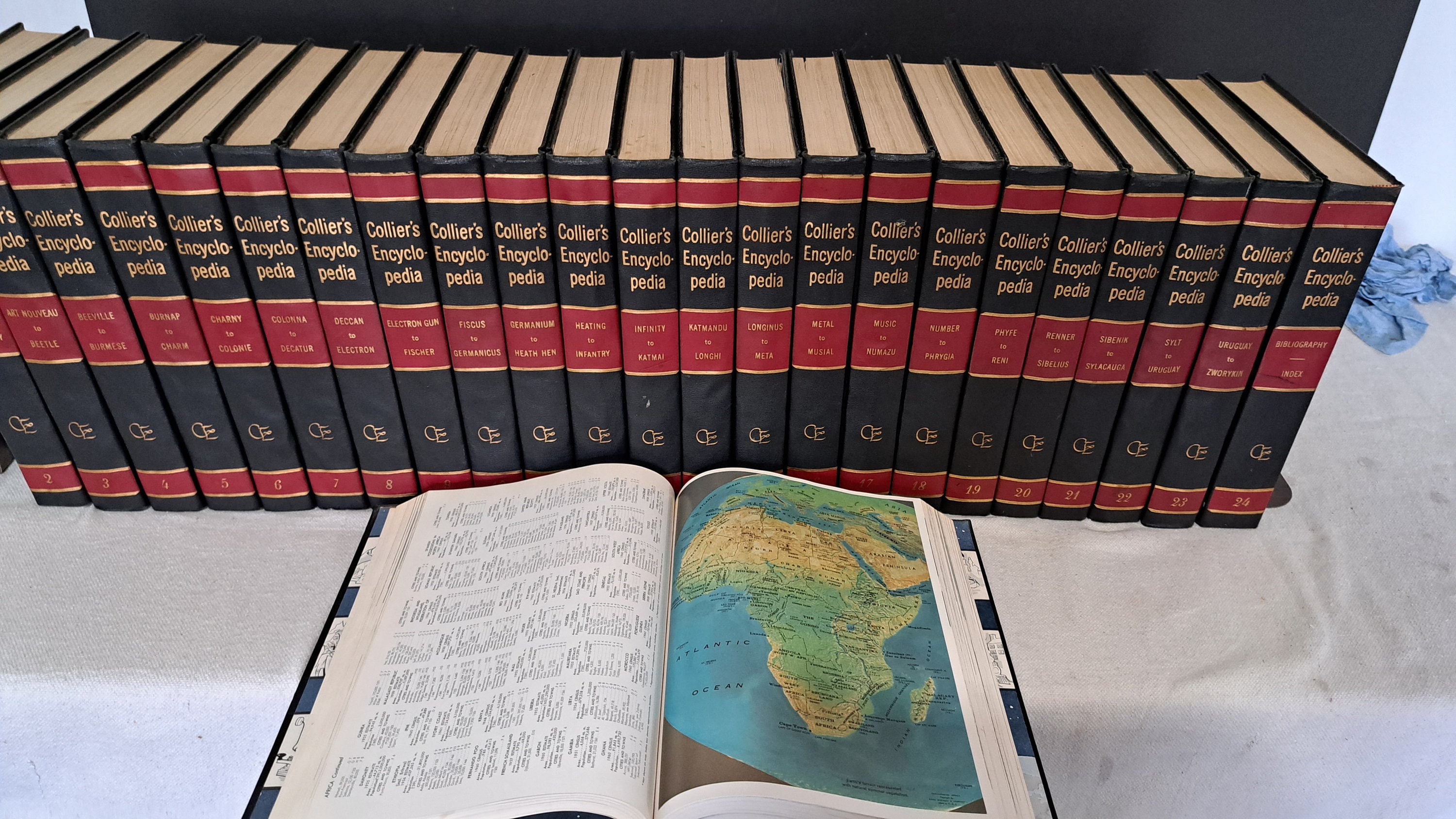 1966 Collier's Encyclopedia Complete Set 24 Volumes Vintage