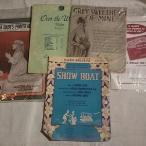 5 booklets of sheet music from 1910 to 1928