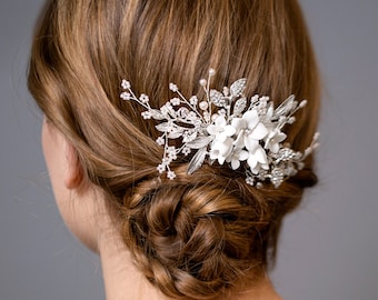 Floral Bridal Comb, Floral Wedding Hair Comb, Bridal Hair Comb, Floral Bridal Hair Accessory, Wedding Hair Accessory, Floral Bridal Comb