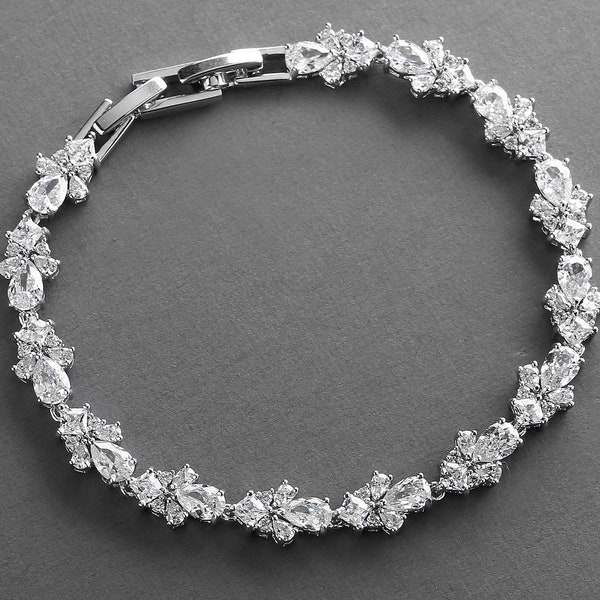 Silver Wedding Bracelet, Bridal Jewelry, Wedding Accessory, CZ Bridal Bracelet, CZ Tennis Bracelet, Bridal Accessories, CZ Wedding Bracelet