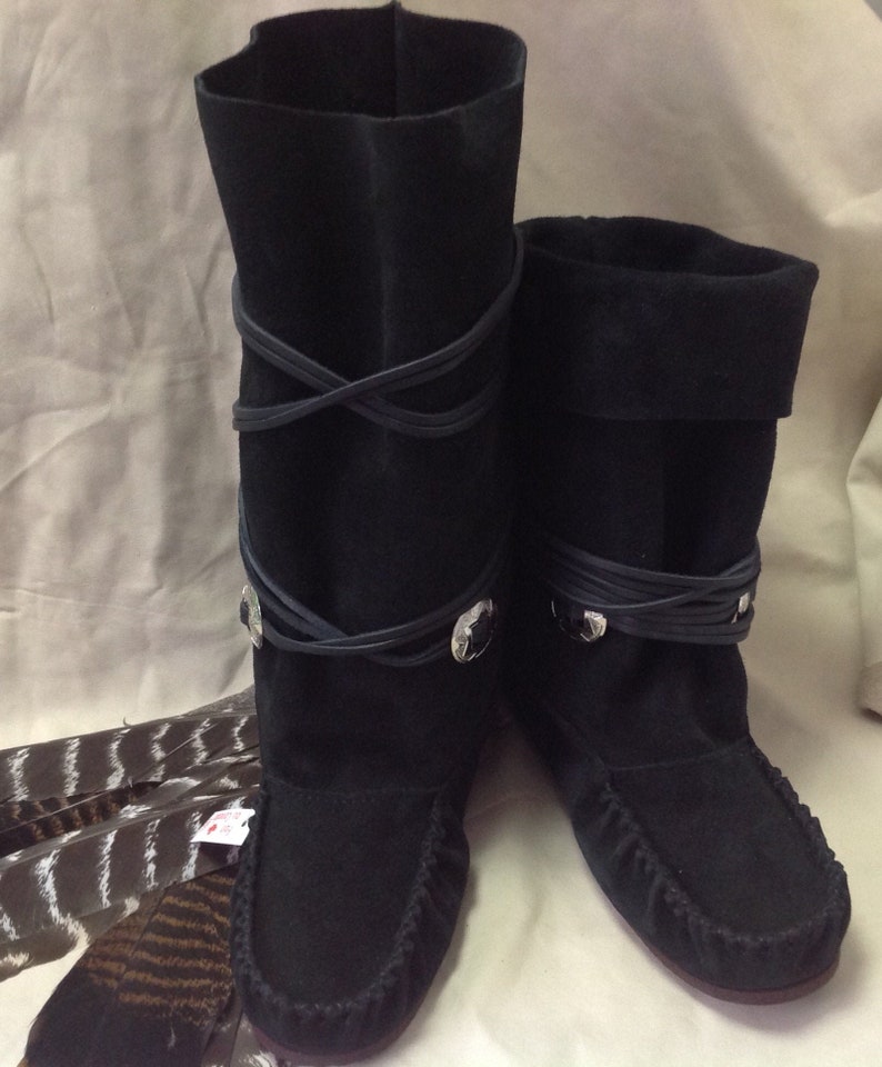 Black tall mocassins