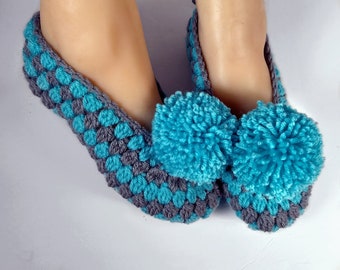 Crochet Warm Slipper Sock Pattern - Perfect Gift for Women and Teenage Girls
