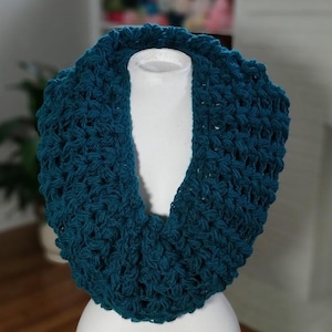 Crochet Scarf Pattern - Magic Scarf