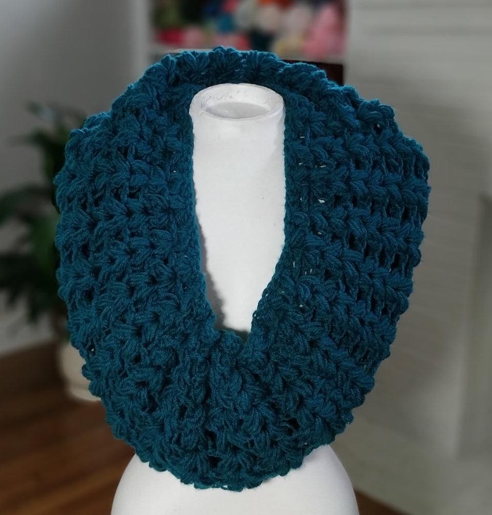 35 Hat and Scarf Crochet Patterns to Keep You Cozy and Creative 33 Crochet Scarf Pattern Magic Scarf