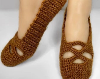 Peek-a-boo Crochet Pattern For Slippers, Easy Beginner Pattern, Quick House Shoes