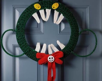 人食いリースのかぎ針編みパターン 不気味なクリスマスホリデーデコレーション
