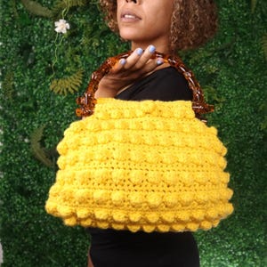 BOLD Bobble Stitch Crochet bag pattern-  pdf & video tutorial for crochet tote bag