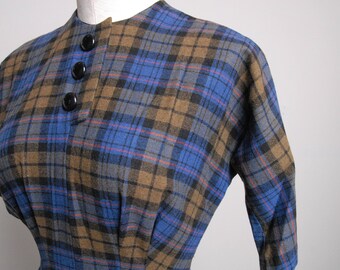 1950s vintage plaid mad men dress, wool, 3/4 sleeve metal zipper size.Small