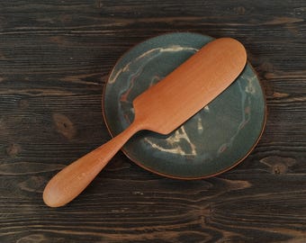 Handmade Beech Wood Spurtle, 12.2 inch Curved Wooden Spatula for Flipping and Frying