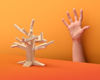 Blöcke. Holzspielzeug. Dreidimensionales Holzklötzchenset. 3D Puzzle. Holzbaum.