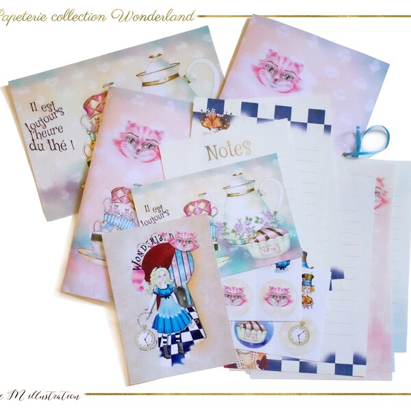 Set de papeterie cahier pochette stickers cartes postales sur le thème d'Alice au pays des merveilles