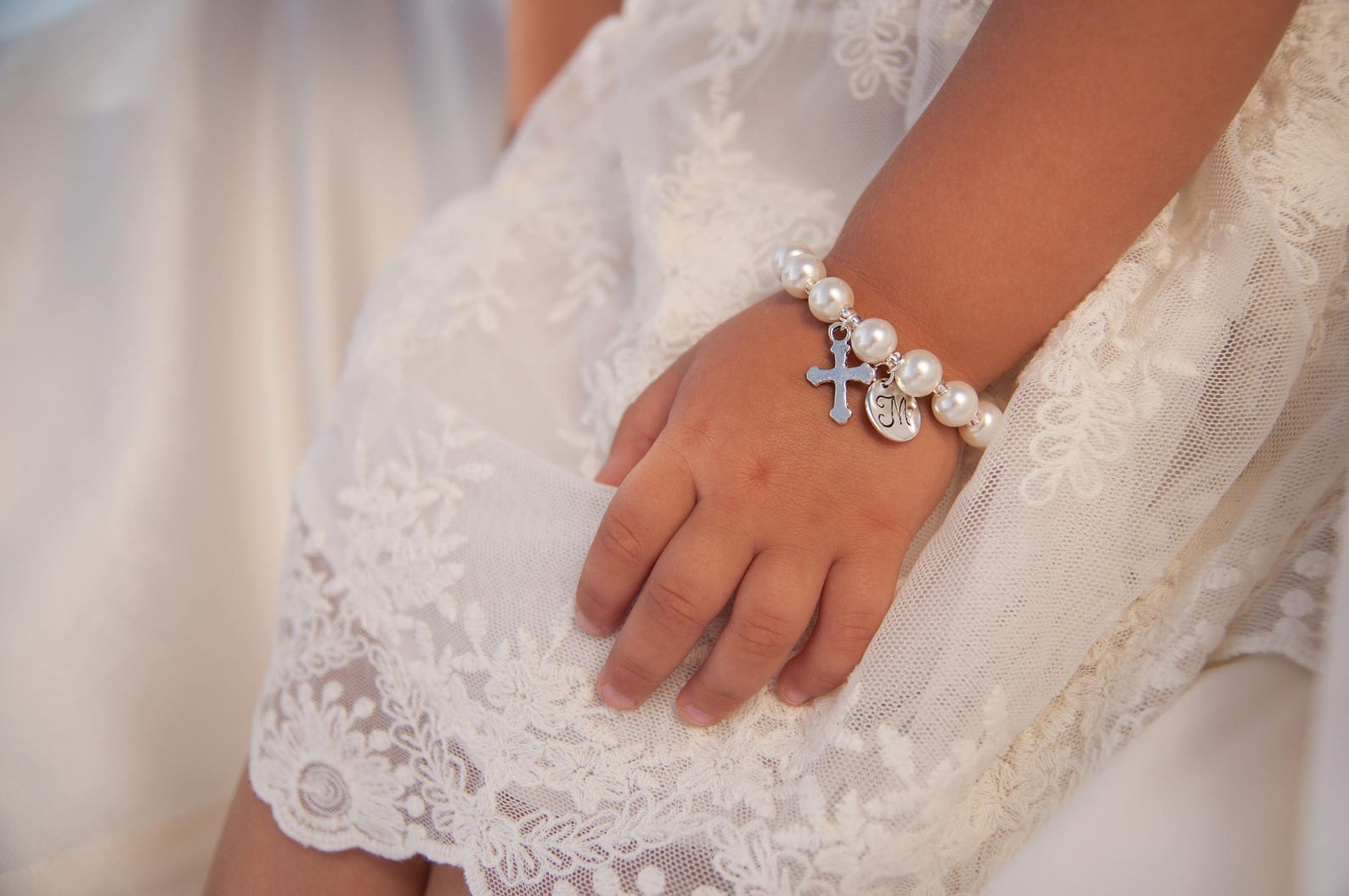 Personalized Kids Pearl Bracelet Baby Initial Charm Jewelry Etsy