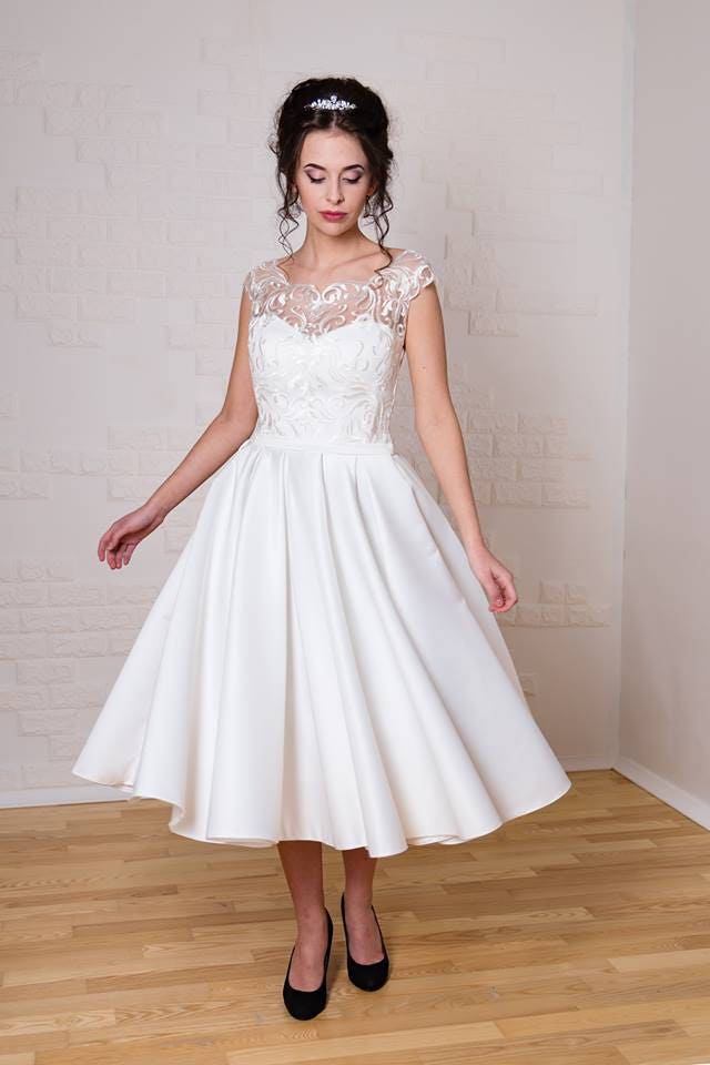 Short wedding dress cute wedding dress Tea Length Lace | Etsy