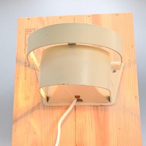 Rare midcentury modernist Philips NX31 wall lamp by Louis Kalff, 1960s Dutch design