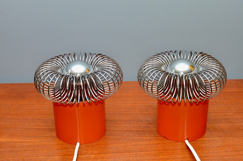 Pair of vintage space age table lamps attributed to Philippe Rogier for Gallery Oxar France, 1970s image 9