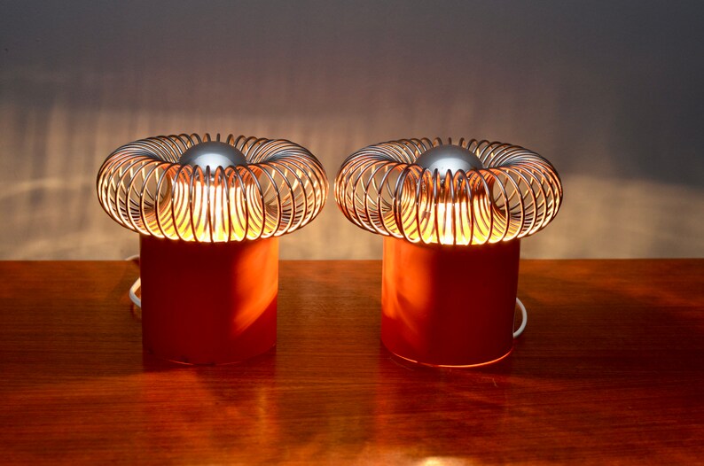 Pair of vintage space age table lamps attributed to Philippe Rogier for Gallery Oxar France, 1970s image 8